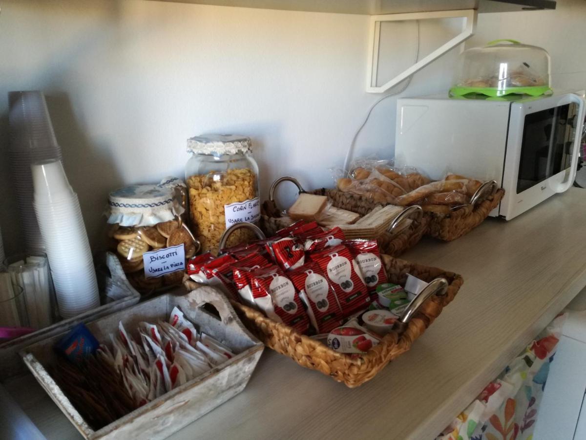 B&B Mare Di Augusta La Finestra Sul Porto Luaran gambar